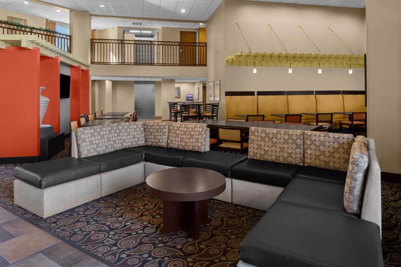 Holiday Inn Express Hotel & Suites Scottsdale - Old Town, An Ihg Hotel Exterior photo