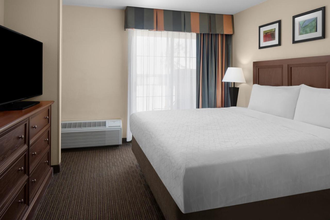 Holiday Inn Express Hotel & Suites Scottsdale - Old Town, An Ihg Hotel Exterior photo