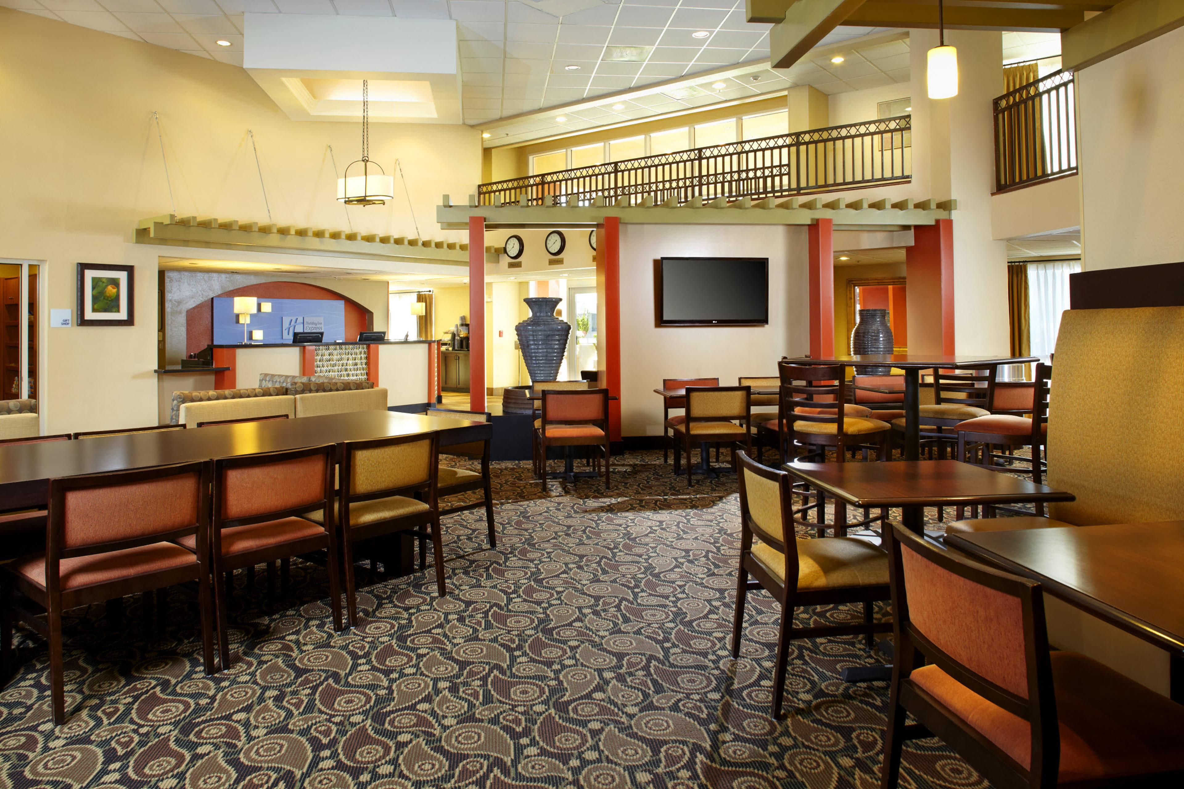 Holiday Inn Express Hotel & Suites Scottsdale - Old Town, An Ihg Hotel Exterior photo